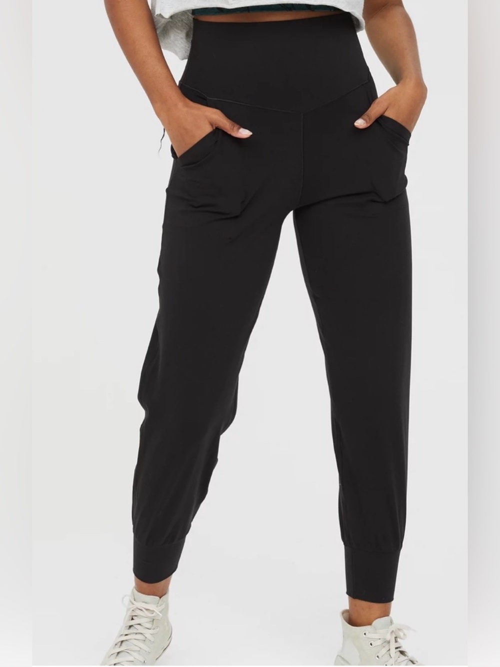 Aerie Offline Real Me high waist joggers. Black. Medium. EUC.